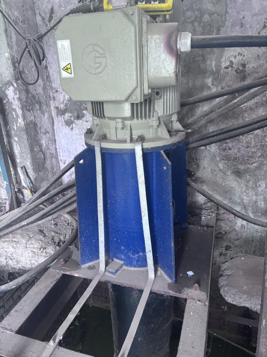 Pump motor supplied and installed by Avon Enterprises